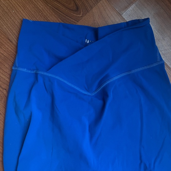 BuffBunny Sonic Blue Crossover Leggings - Picture 4 of 7